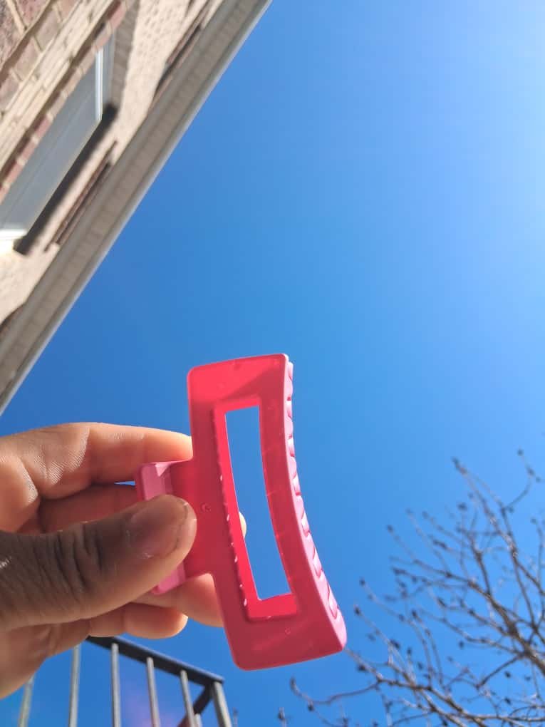 Pair of Modern Matte Claw Clips - Image 6